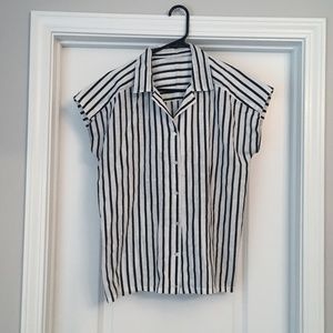 Cute Black and White Button Down